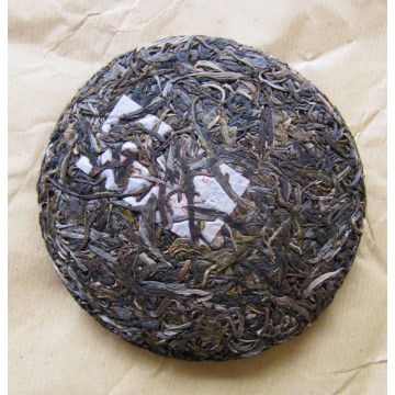 Galette de face - Puer Sheng BanPoZhai 250g [photo Cream of Banna]